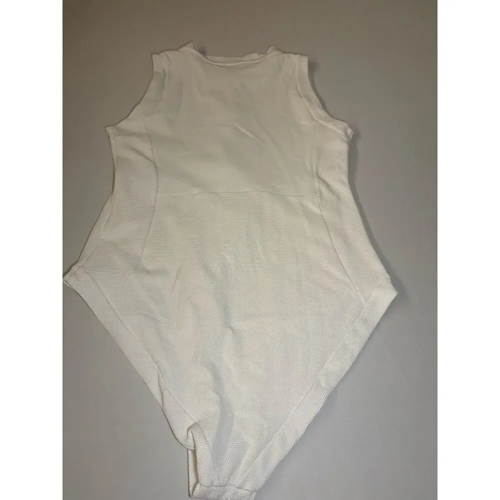 Melissa Odabash Sports Luxe White Textured Zip Front Swimsuit Rashguard US 10 - Picture 3 of 9